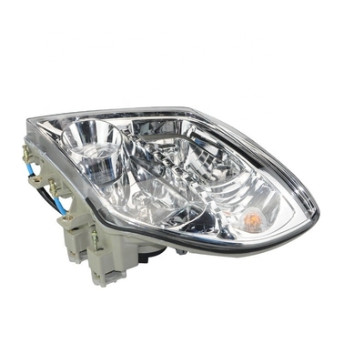 Wymiana reflektora Foton Truck przez ten 12V reflektor 1B18037150011A0481