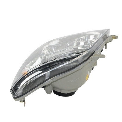 Wymiana reflektora Foton Truck przez ten 12V reflektor 1B18037150011A0481
